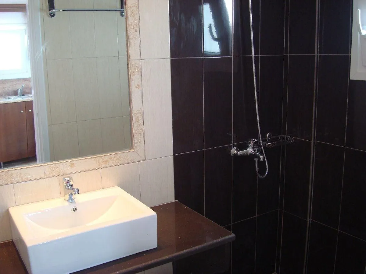 Elena Studios & Suites Ornos
