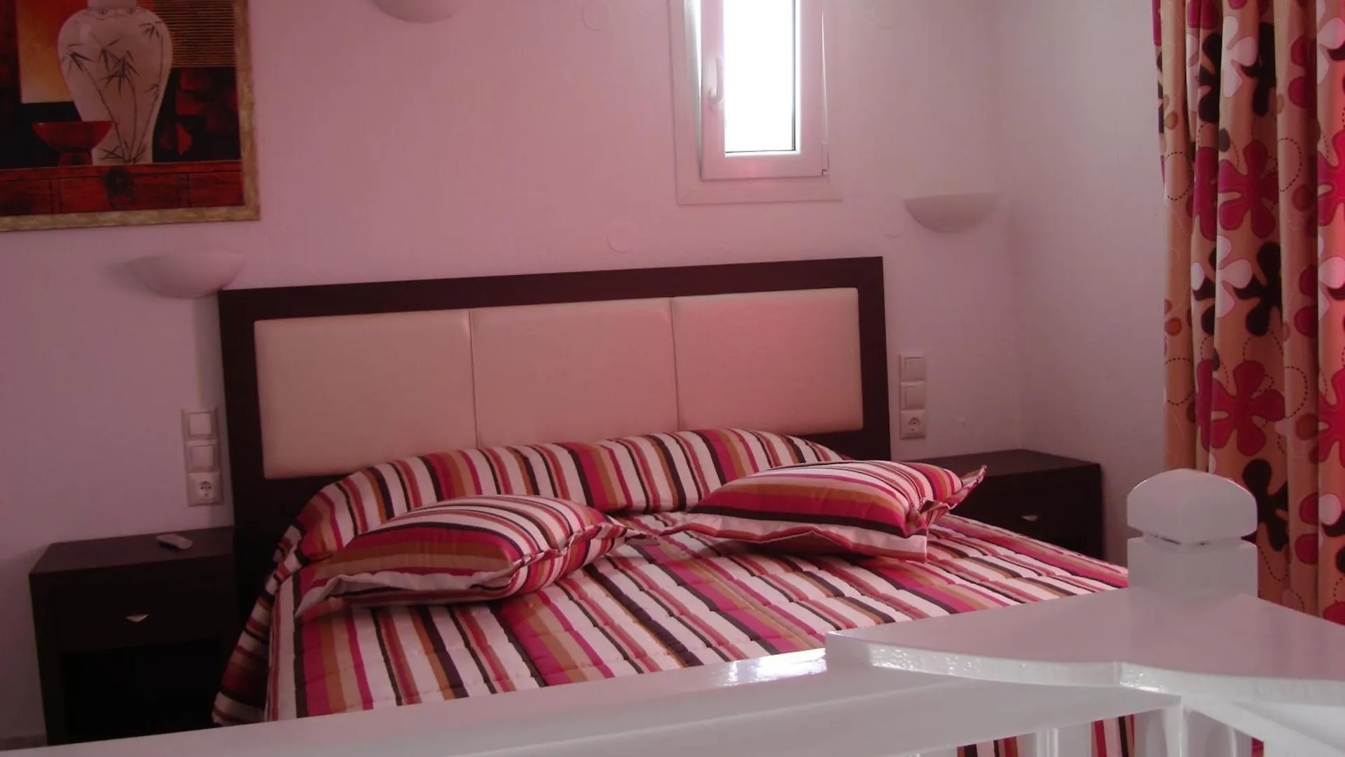 Elena Studios & Suites Ornos