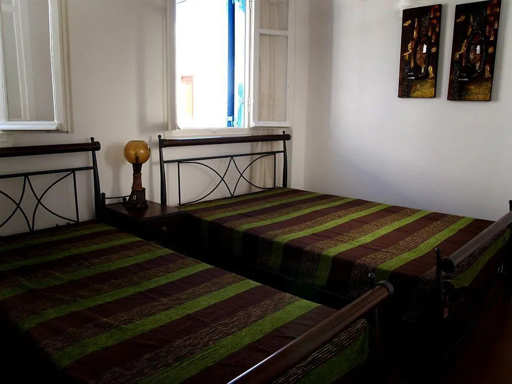 *** Aparthotel Elena Studios & Suites Ornos  Řecko